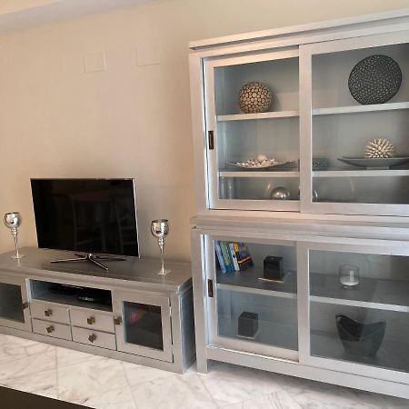 Elegant 2-Bedroom Apartment In Benidorm With Private Pool And Scenic Garden Views Cala de Finestrat Luaran gambar