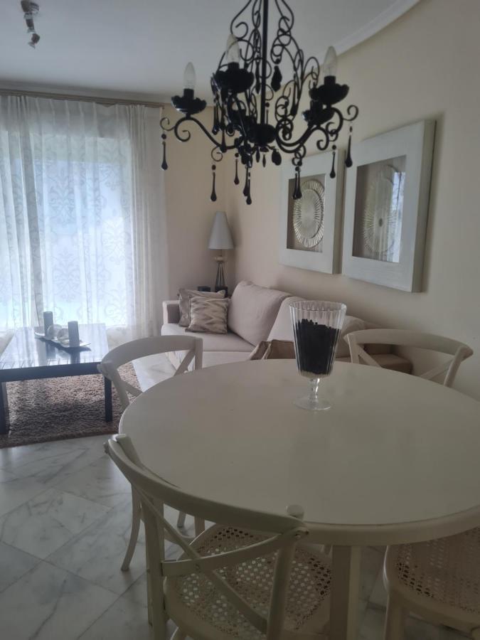 Elegant 2-Bedroom Apartment In Benidorm With Private Pool And Scenic Garden Views Cala de Finestrat Luaran gambar