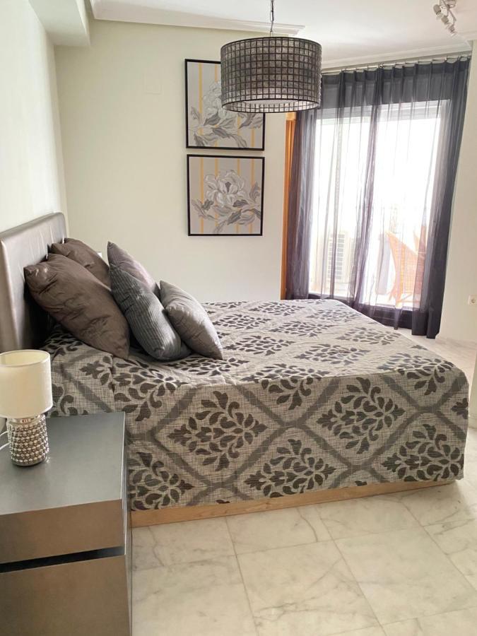 Elegant 2-Bedroom Apartment In Benidorm With Private Pool And Scenic Garden Views Cala de Finestrat Luaran gambar